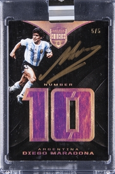 2018-19 Panini Eminence #10-DM Diego Maradona Signed Card (#5/5) - Panini Sealed Case
